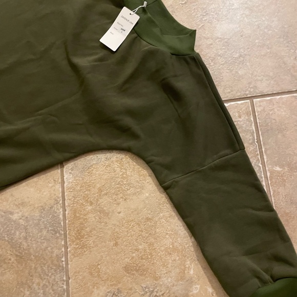 Zavenue NWT sweatshirt tunic - Sz L - olive green - Picture 7 of 8